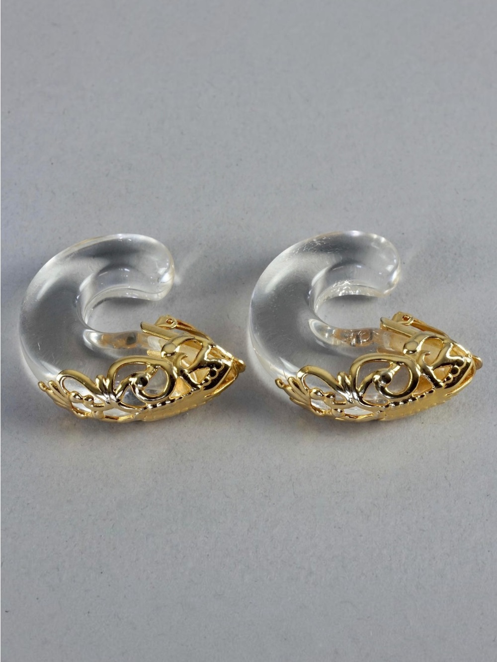 Vintage 1980s Clear Lucite Hoop Clip-On Earrings Gold Tone Filigree Statement Ea
